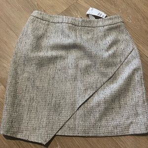 NWT H&M Woven Pencil Skirt with Gold Metallic Thread